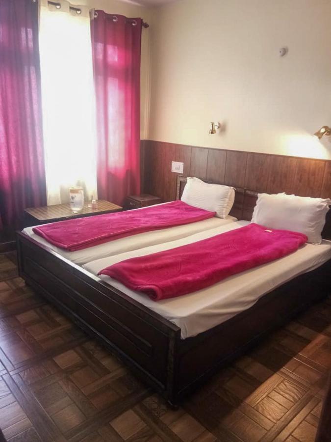 Hotel Gyespa Kyelang ภายนอก รูปภาพ