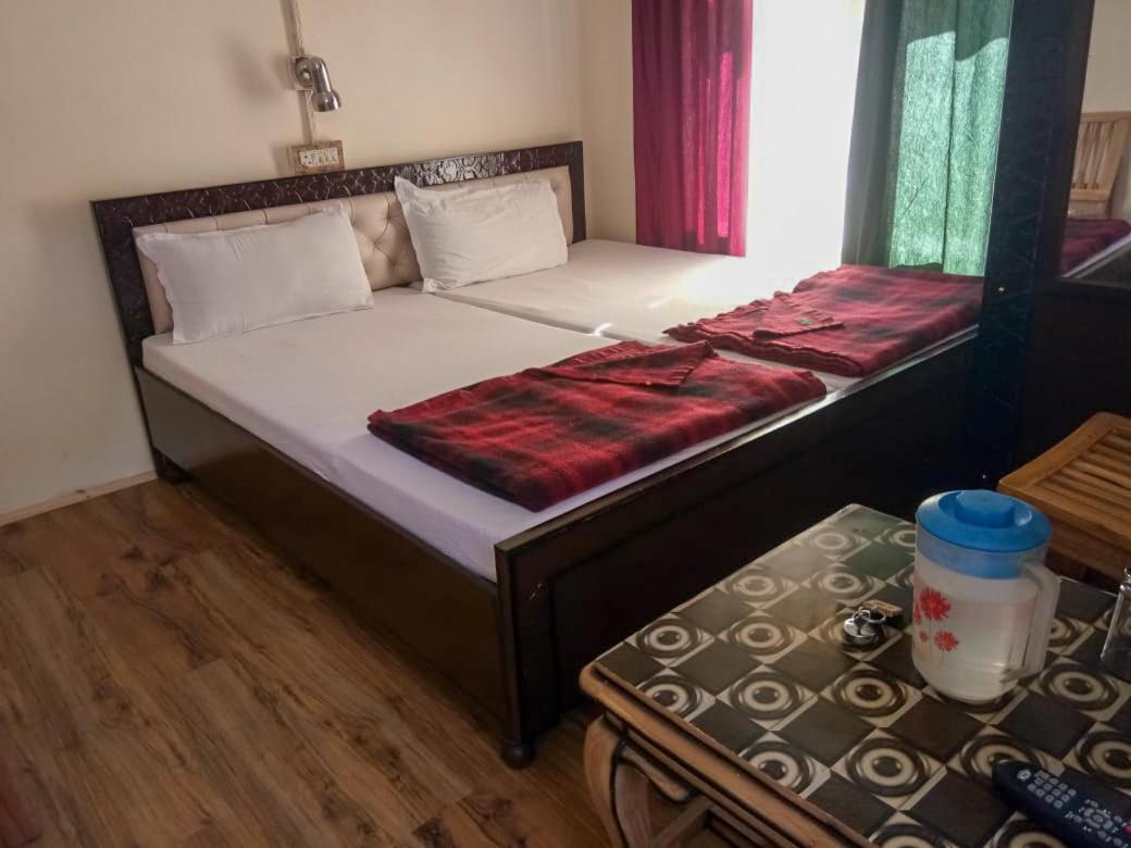 Hotel Gyespa Kyelang ภายนอก รูปภาพ