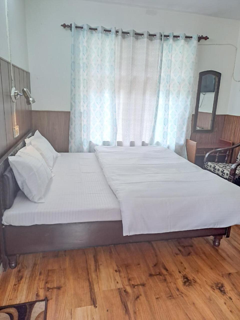 Hotel Gyespa Kyelang ภายนอก รูปภาพ